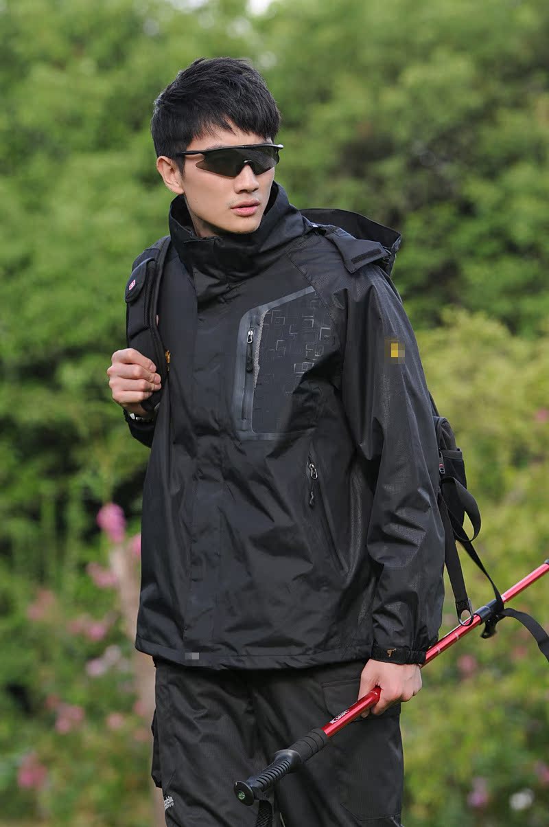 冲锋衣男 户外防风防雨透气保暖两件套冲锋衣 登山服 厂家三合一