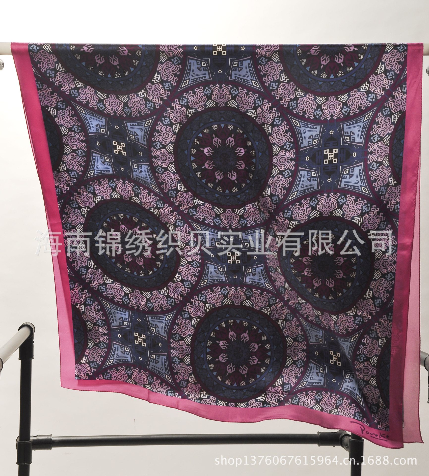 海南特色礼品黎族织锦黎锦丝巾大力神曲