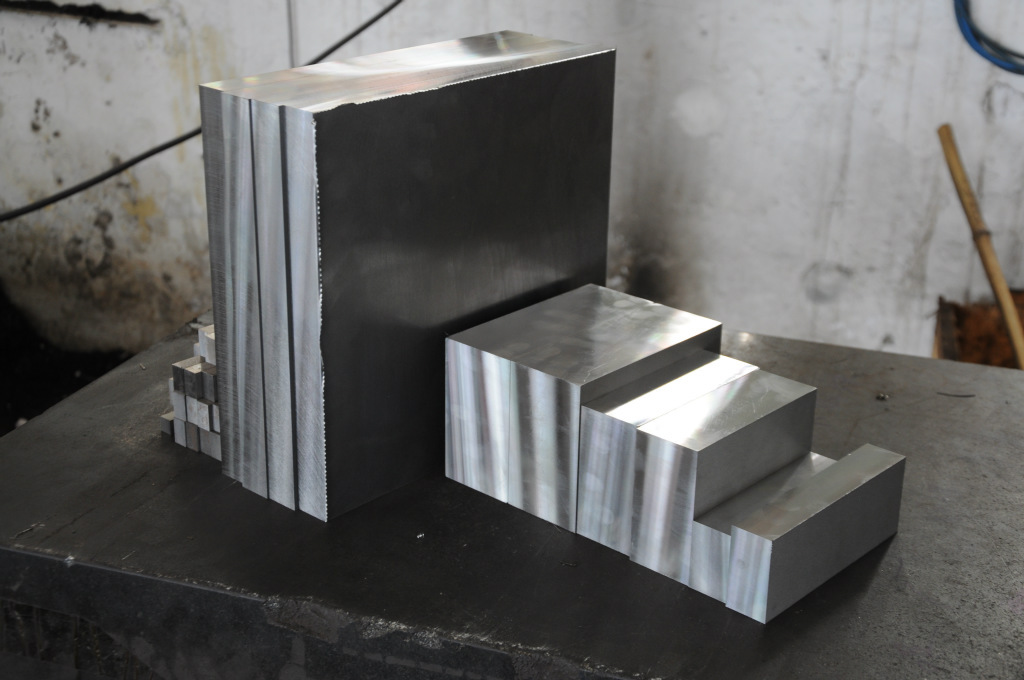 苏州盛兴供应dievar模具钢