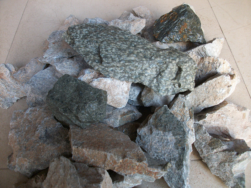 小额批发供应 莱州奇石 毛公石手把件原石 可雕刻 制印