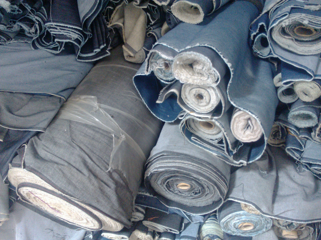 牛仔布料牛仔布头 废布围裙布