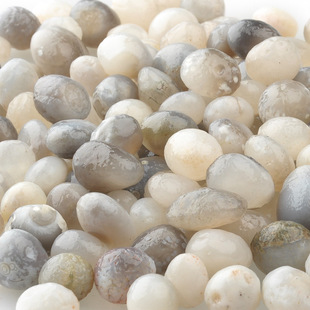 沙漠时光 新疆珍珠玛瑙摆件原石颗粒自然成形呈珍珠色精选