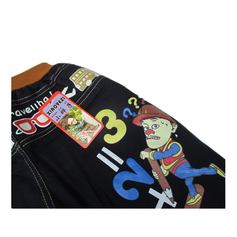 光头强熊出没童装男女童休闲牛仔童裤直批秋季童长裤低价销售