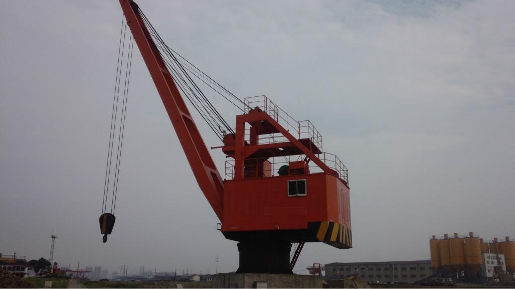 机械有限公司 供应信息 起重机 dlq16型电动轮胎起重机 流动式起重机