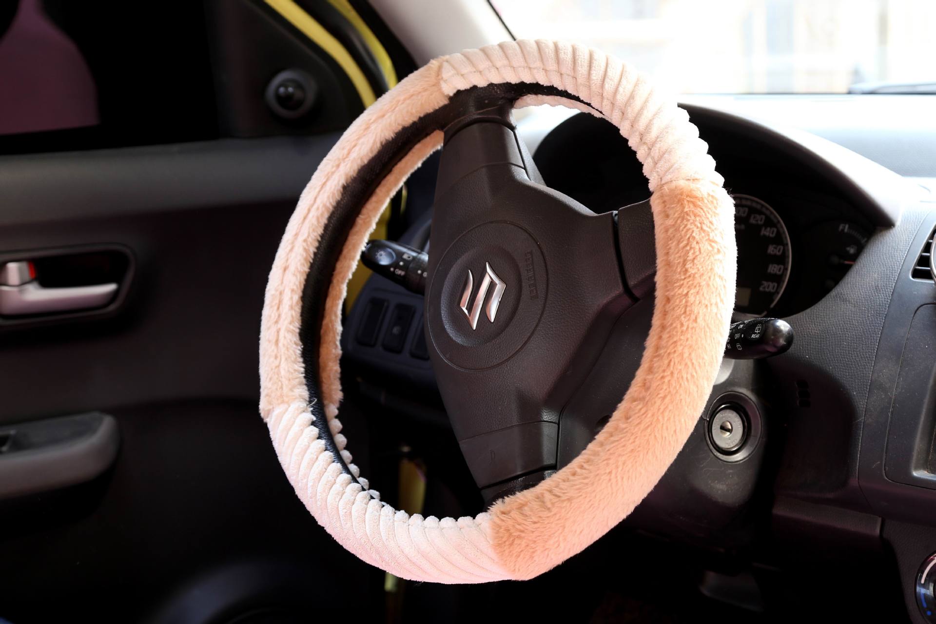 汽车方向盘套 毛绒经典款 汽车冬季把套