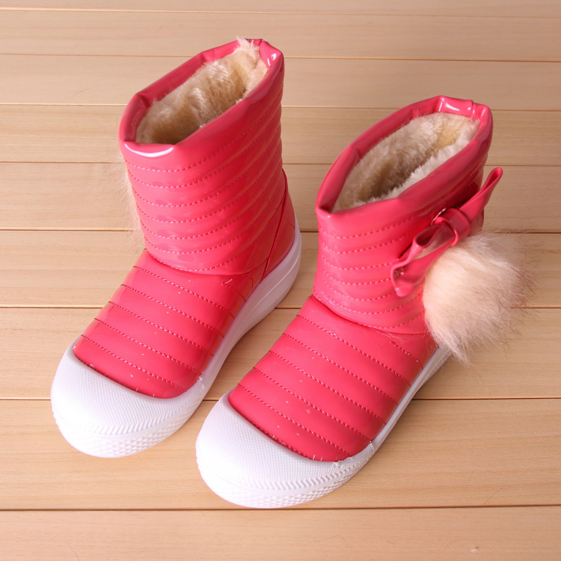 2013年冬季新款儿童雪地靴 蝴蝶结漆皮亮皮糖果色童靴童鞋批发