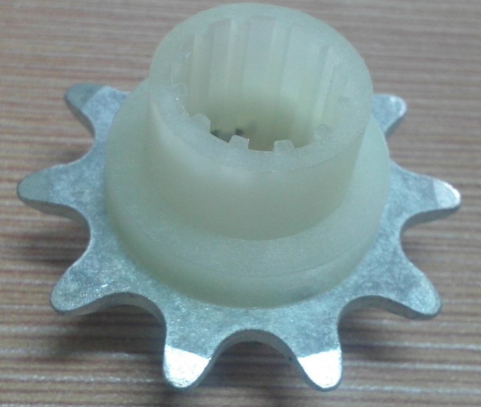 提供pom,pp,pbt,nylon,尼龙内嵌金属材质的嵌件,镶件注塑