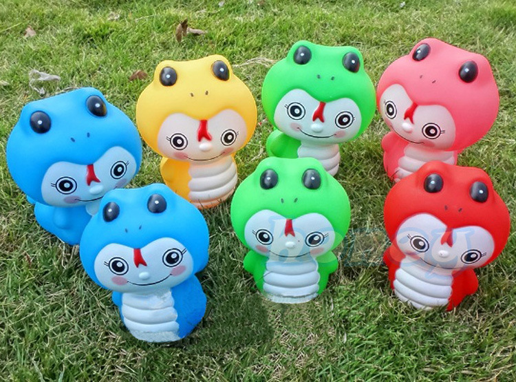 环保pvc搪胶蛇宝宝存钱罐 定制蛇年蛇储蓄罐 大号