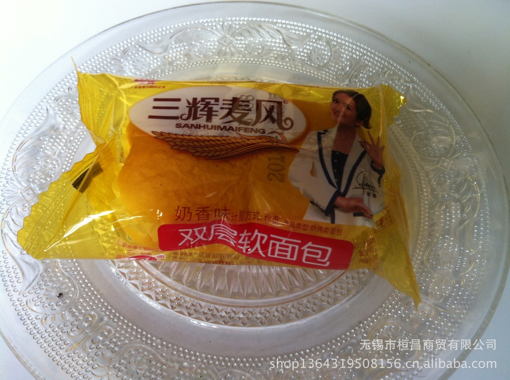 包装 特殊功效:营养 特产:是 品牌名称:三辉麦风 食品名称:双层软面包