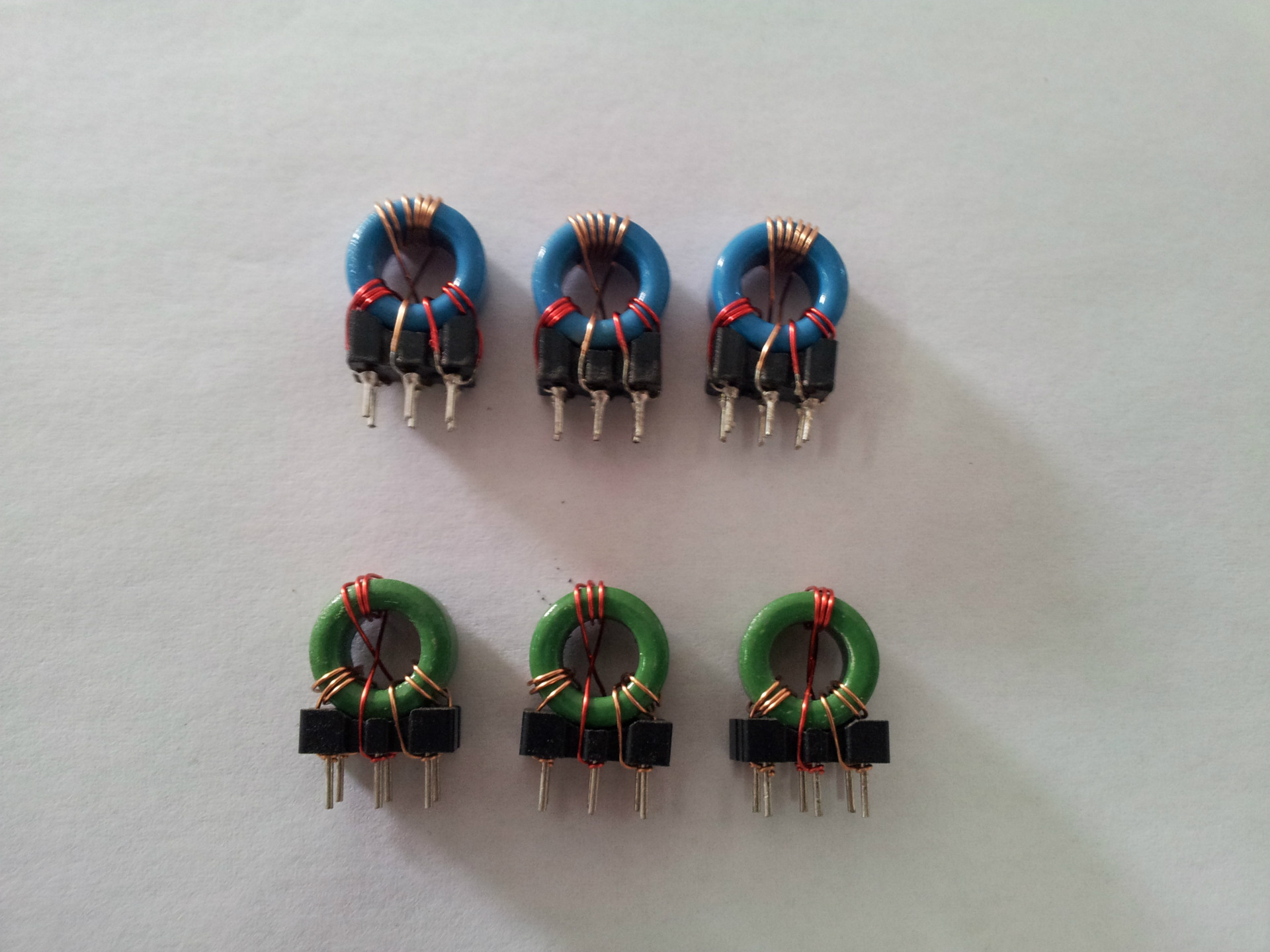 大批量节能灯磁环10×6×5/3.5三段绕线上架加工