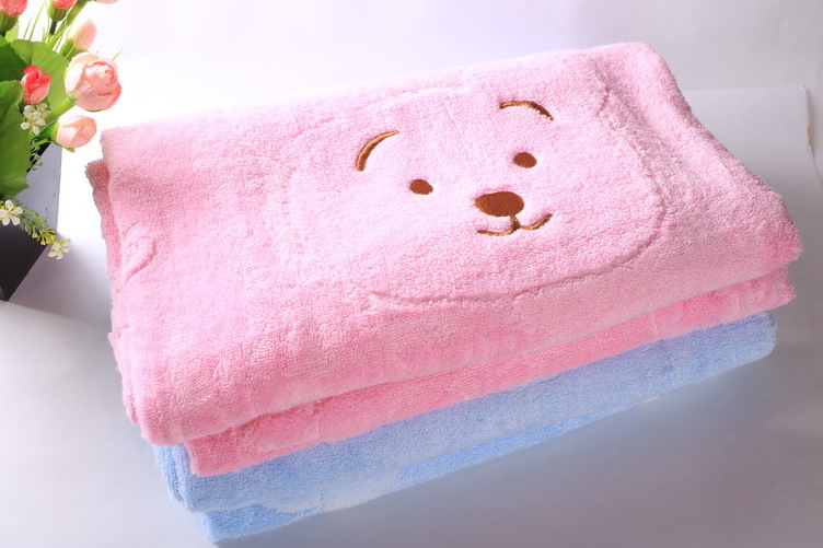 厂家直销 新品素色竹棉提熊童被 600g毛巾毯 新店开张活动价批发