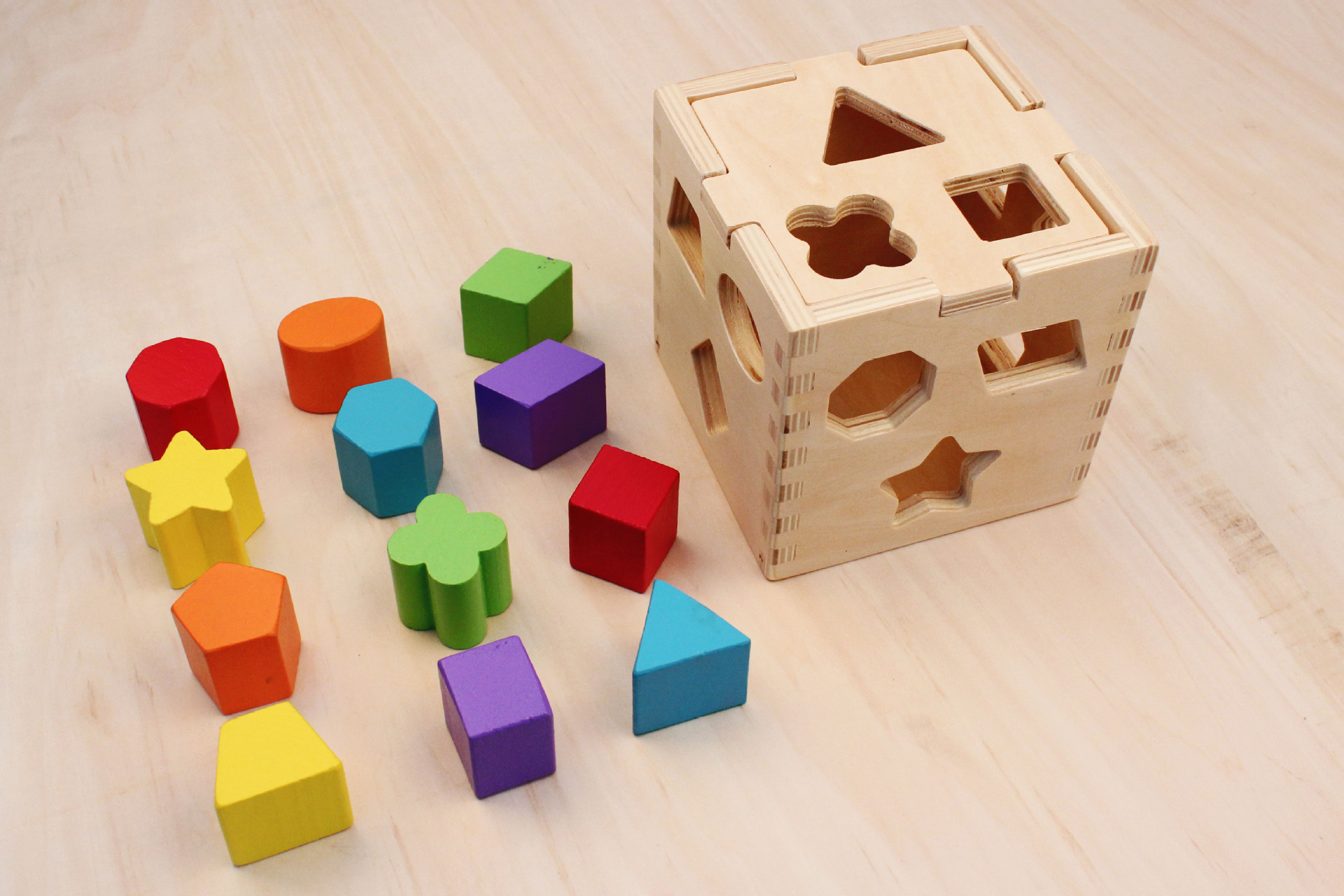 一点正品热卖儿童益智木制精品智力盒12岁宝宝早教木质积木玩具