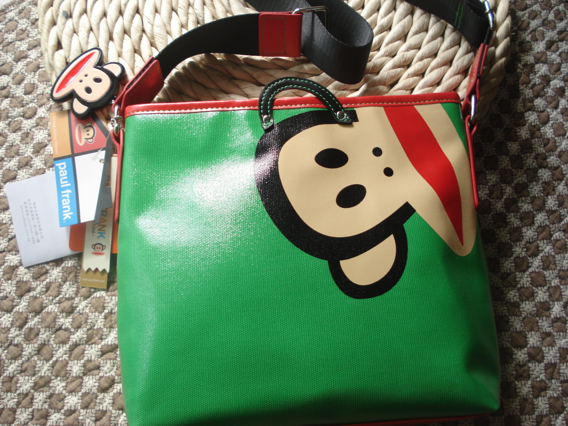 供外贸原单出口时尚彩色休闲卡通猴子包包