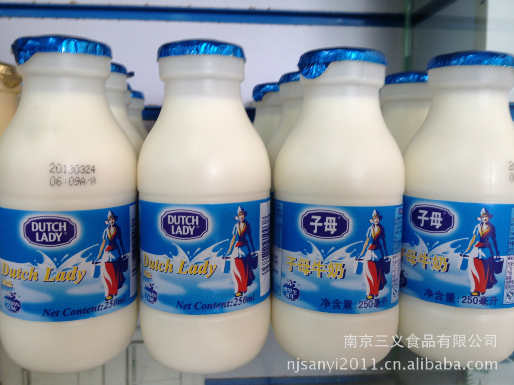 子母 进口荷兰菲仕兰子母奶牛奶 子母多种口味250ml*24瓶