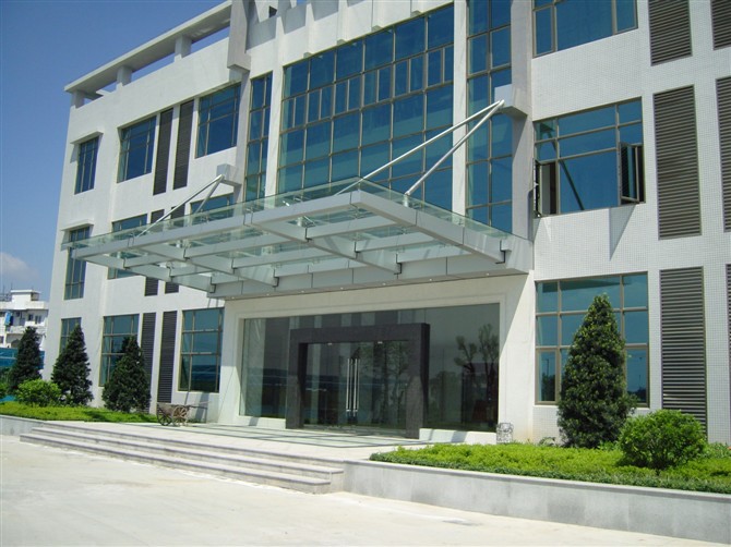 &nbsp;&nbsp;&nbsp;&nbsp;&nbsp;雨篷--钢结构雨篷