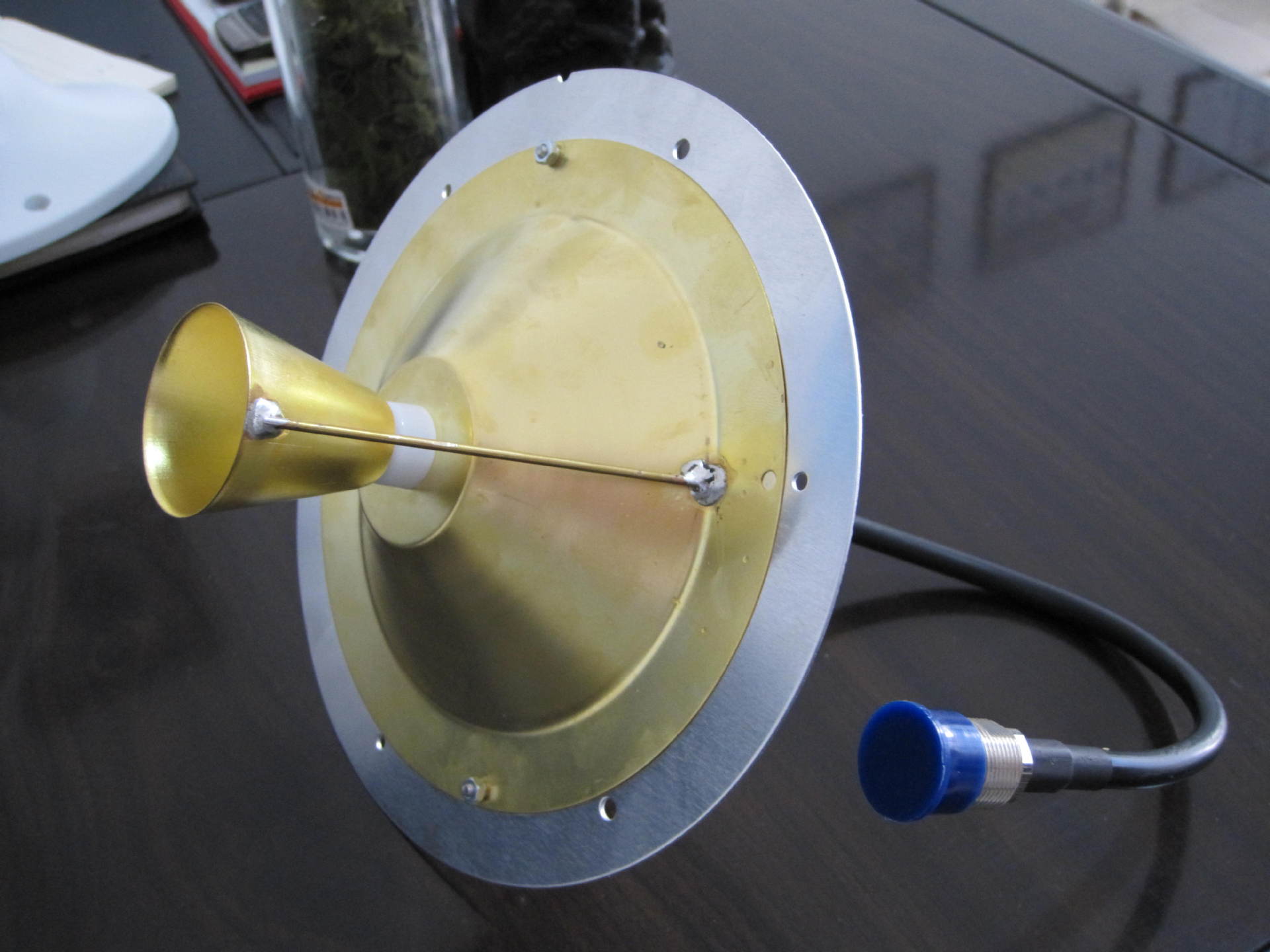 铜吸顶全向天线 移动通信产品供应直销