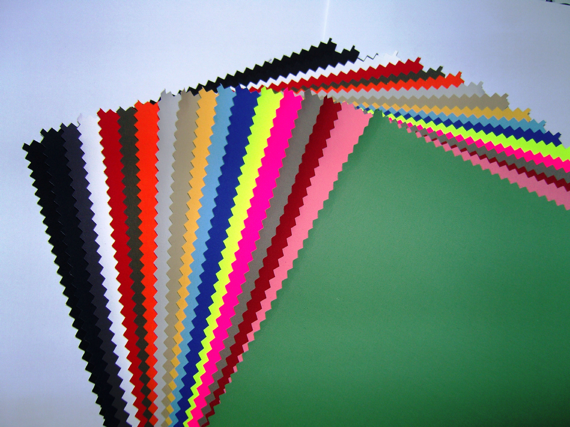 厂家供应透气防水面料 防水5000,透气3000 冲锋衣面料1米起批