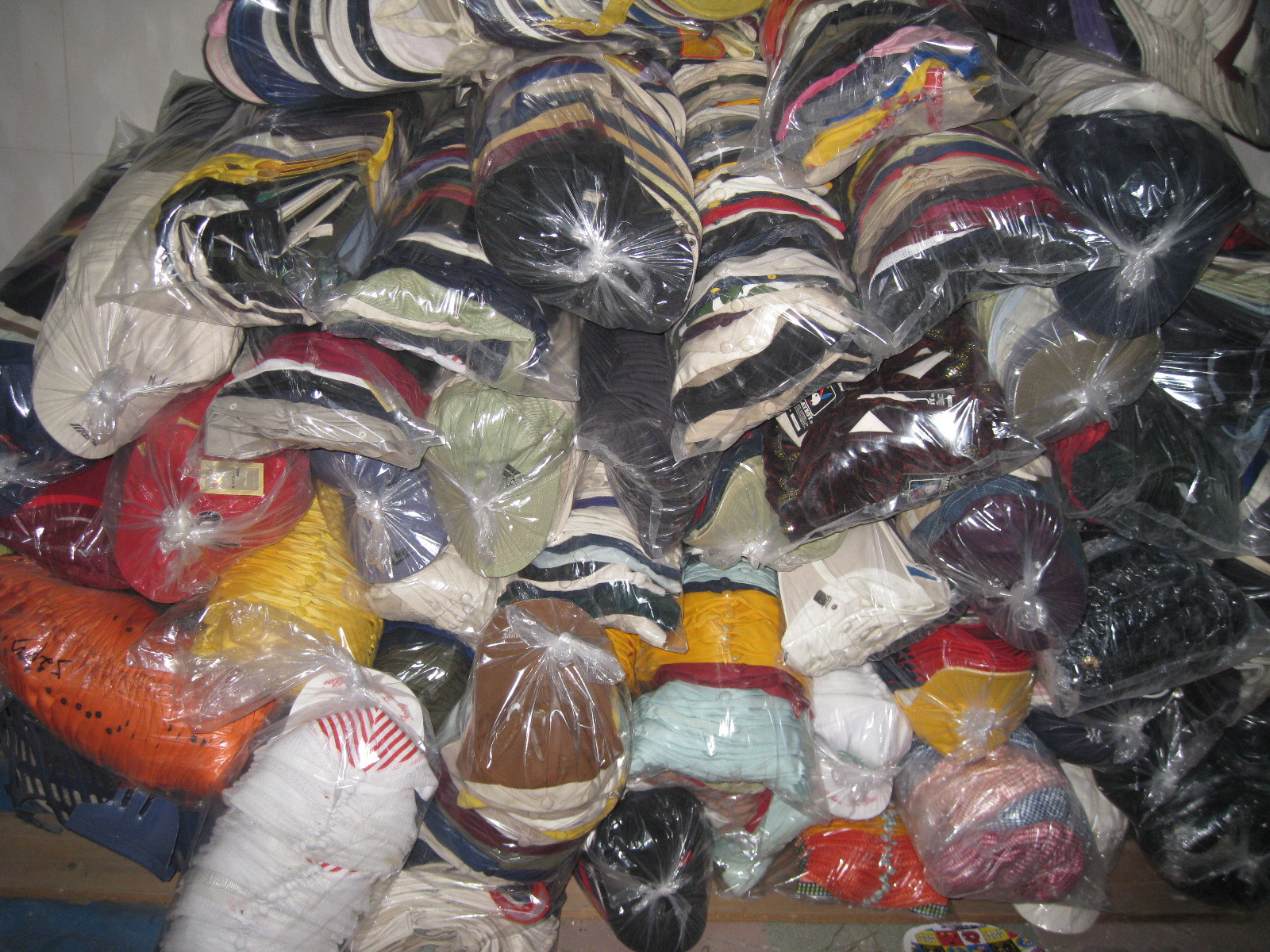 用品,不锈钢餐具,厨具,服装,帽子,玩具,日用五金,塑料制品,pvc拖鞋