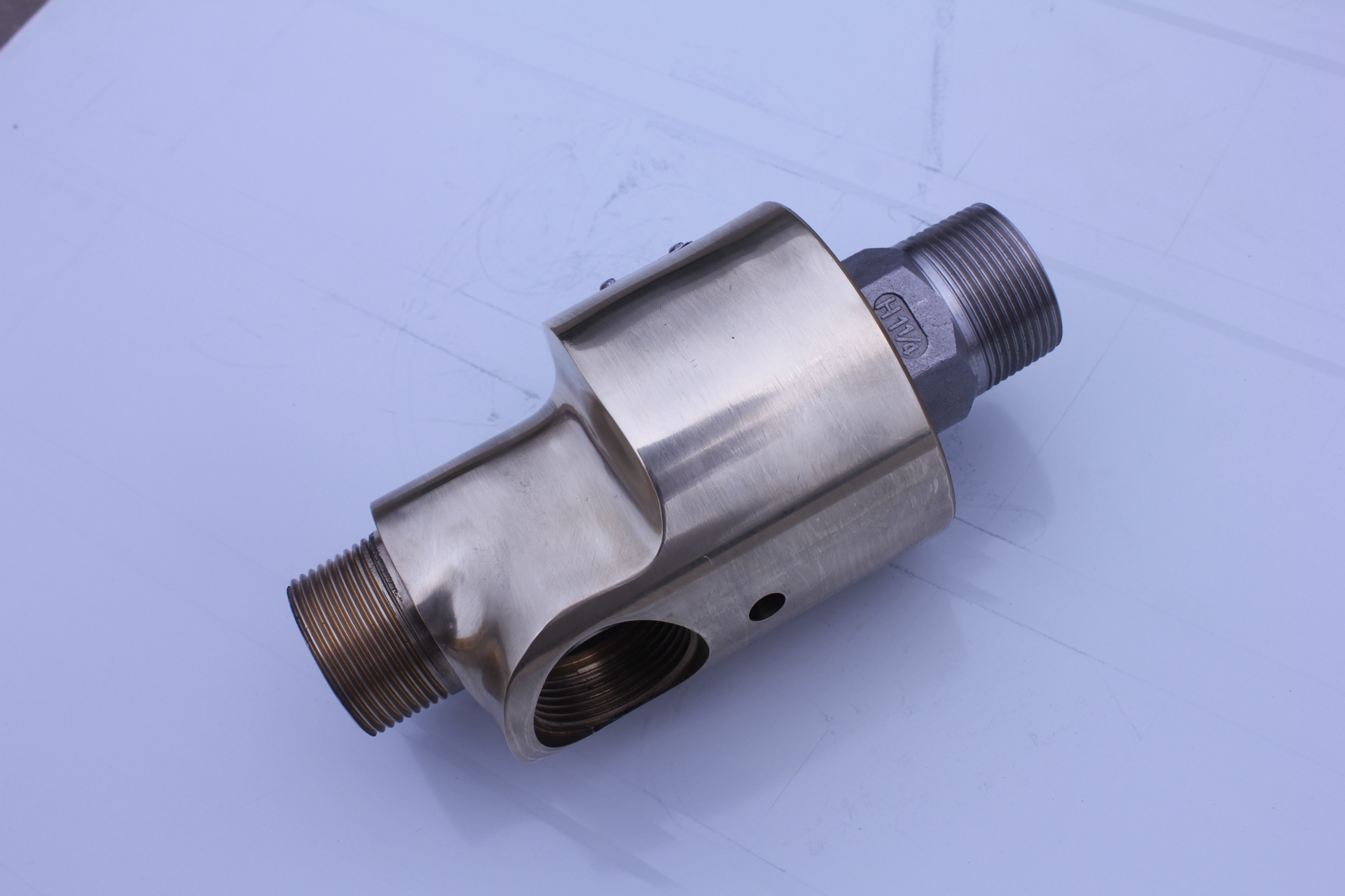 厂家供应各种规格旋转接头,质优价廉