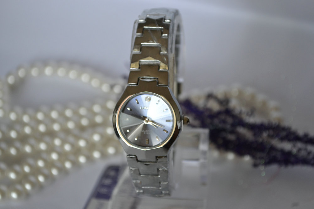 正品女士商务手表|明星最爱饰品|饰品创业培训指导|创业首选