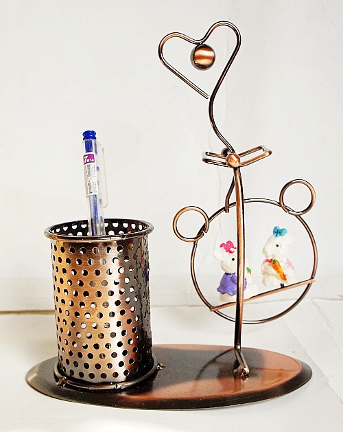 特价 批发摇啊摇 铁人笔筒套件 铁质玩具 tr508a