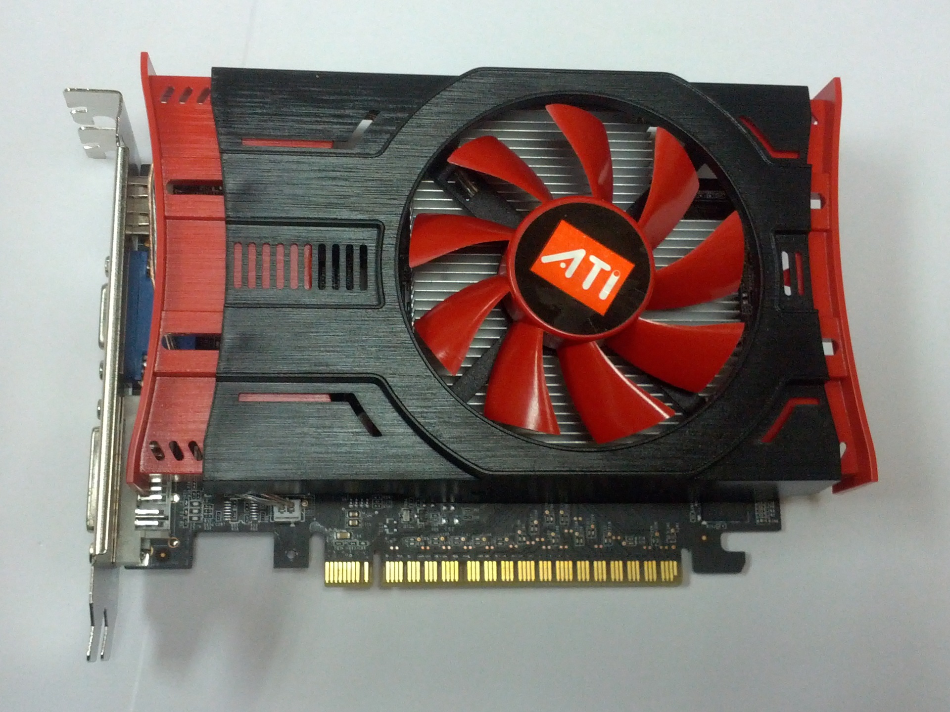 ati 6570 2gb 128bit pci-e 独立显卡