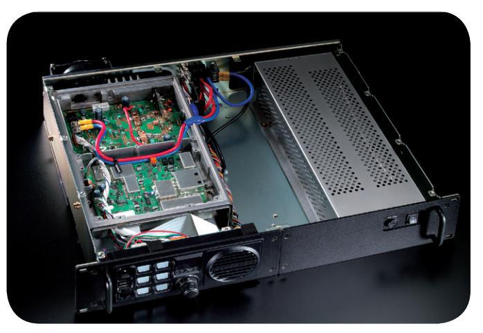 威泰克斯vx900050w调频中继台为高级商业应用量身定做原装