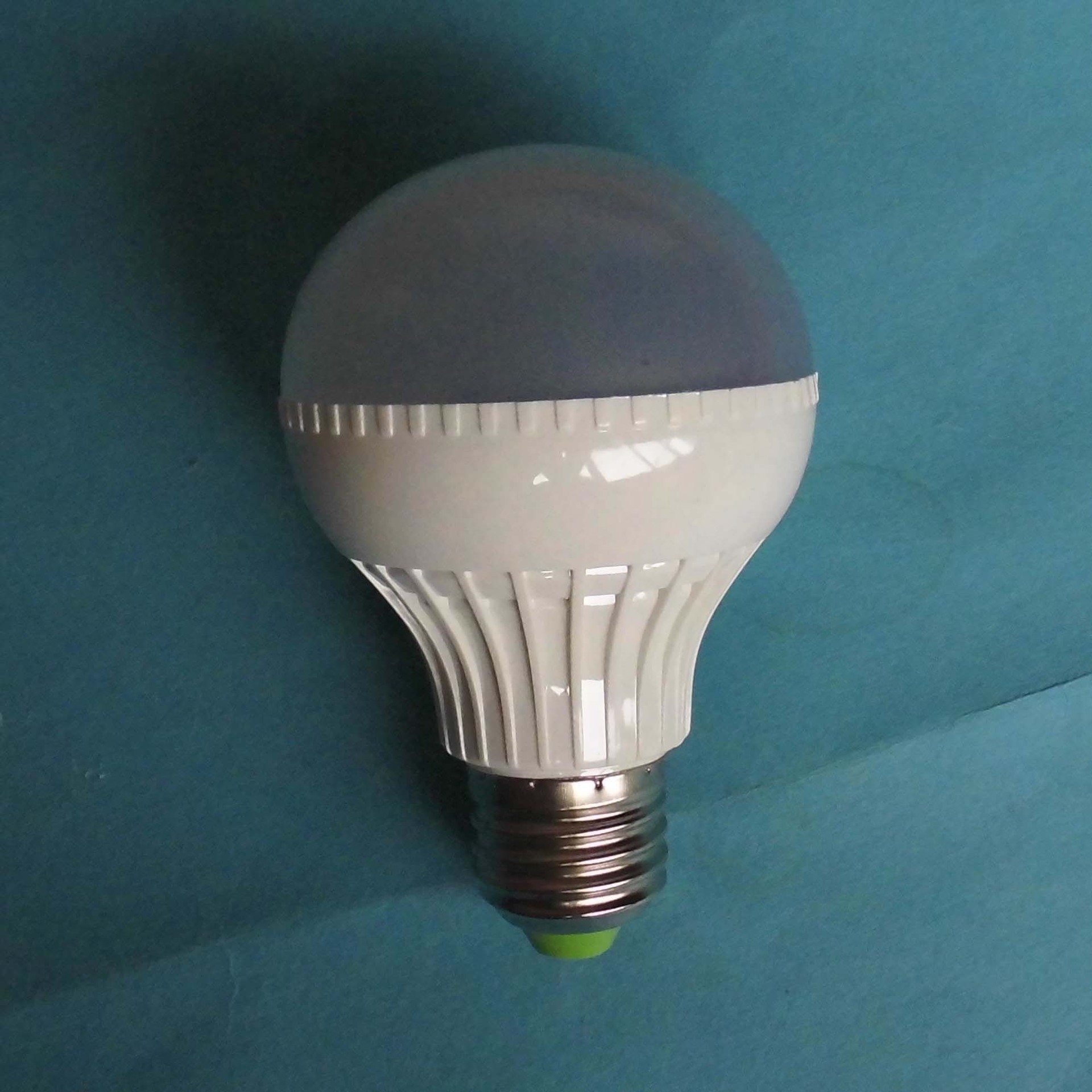 白光7w led低压dc12v应急野外太阳能照明用锣口led灯泡