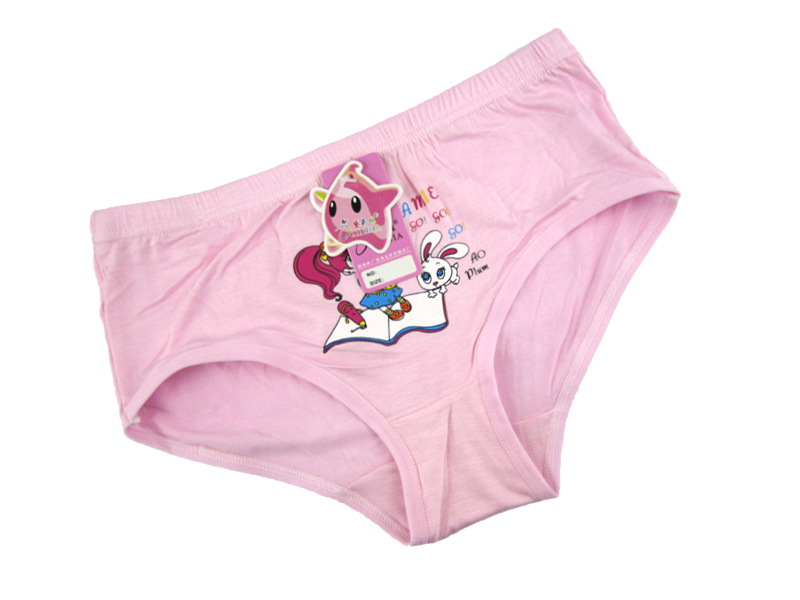 小女孩纯粉色三角内裤图片