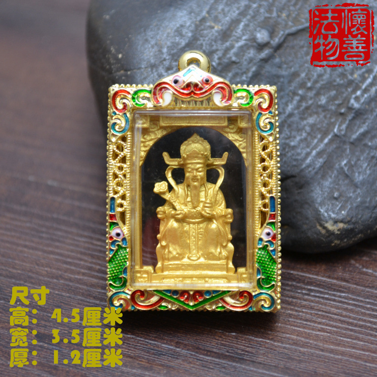 泰国佛牌文化：信仰与潮流的结合
