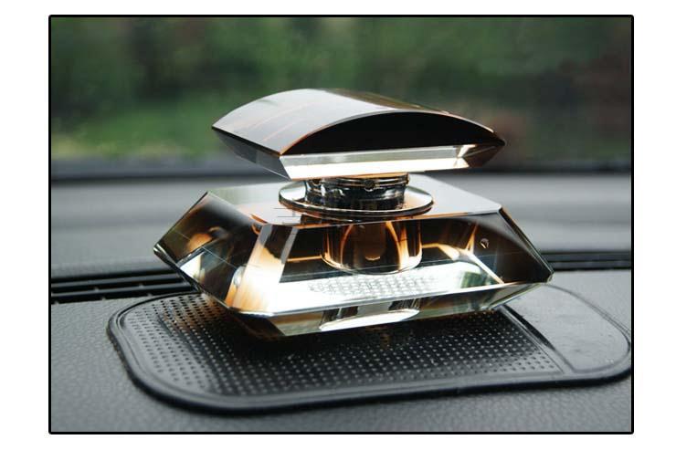 一手货源爆款汽车香水座 批发 高档耀世k9水晶香水座 车内香水座