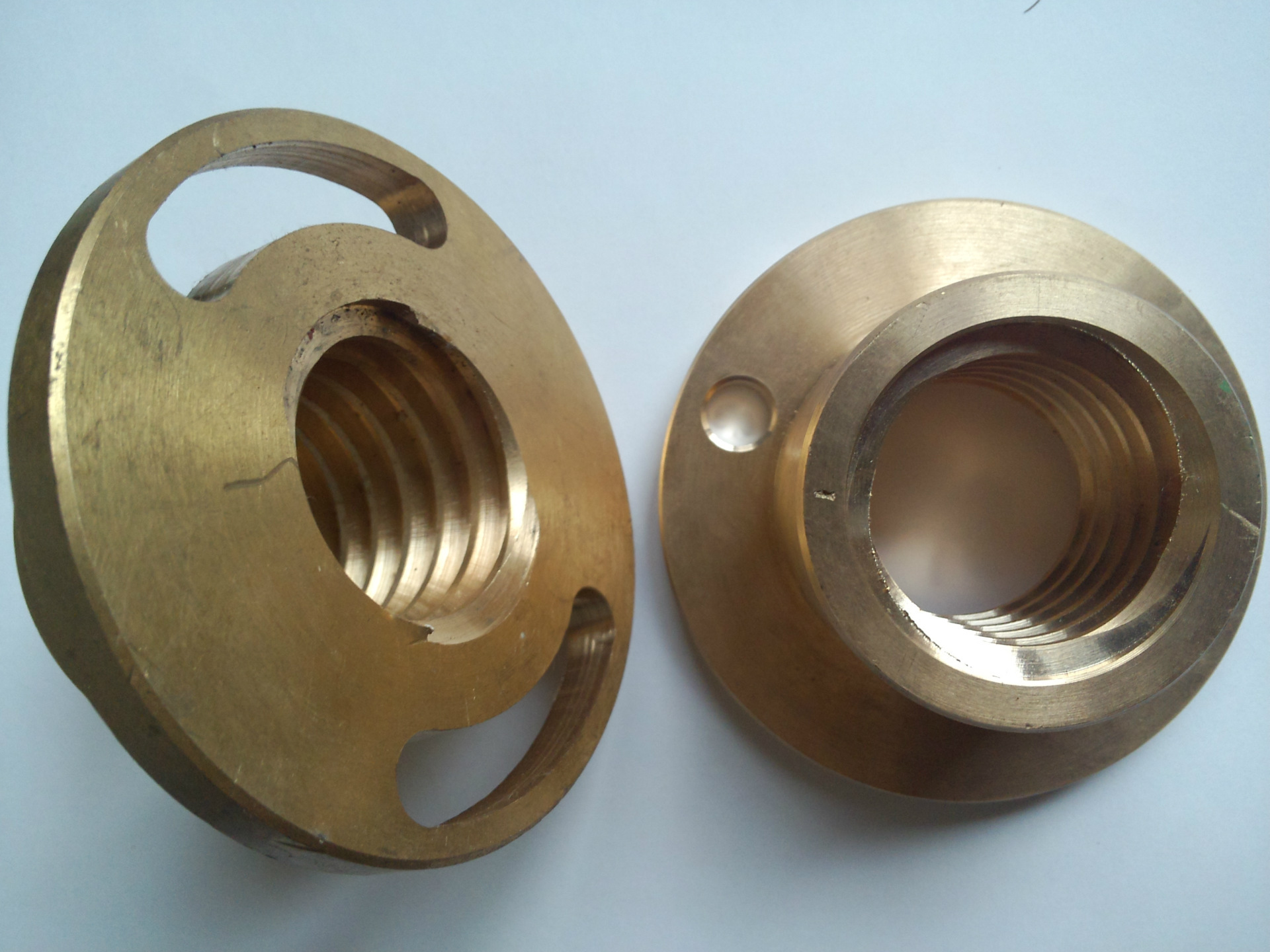 供应上海申威达对开全开切纸机配件,104机型梯形螺母(左)