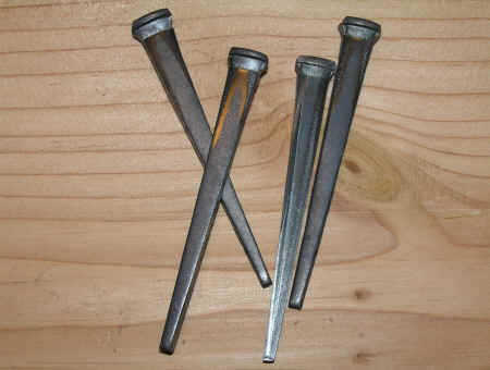 发黑四方水泥钉