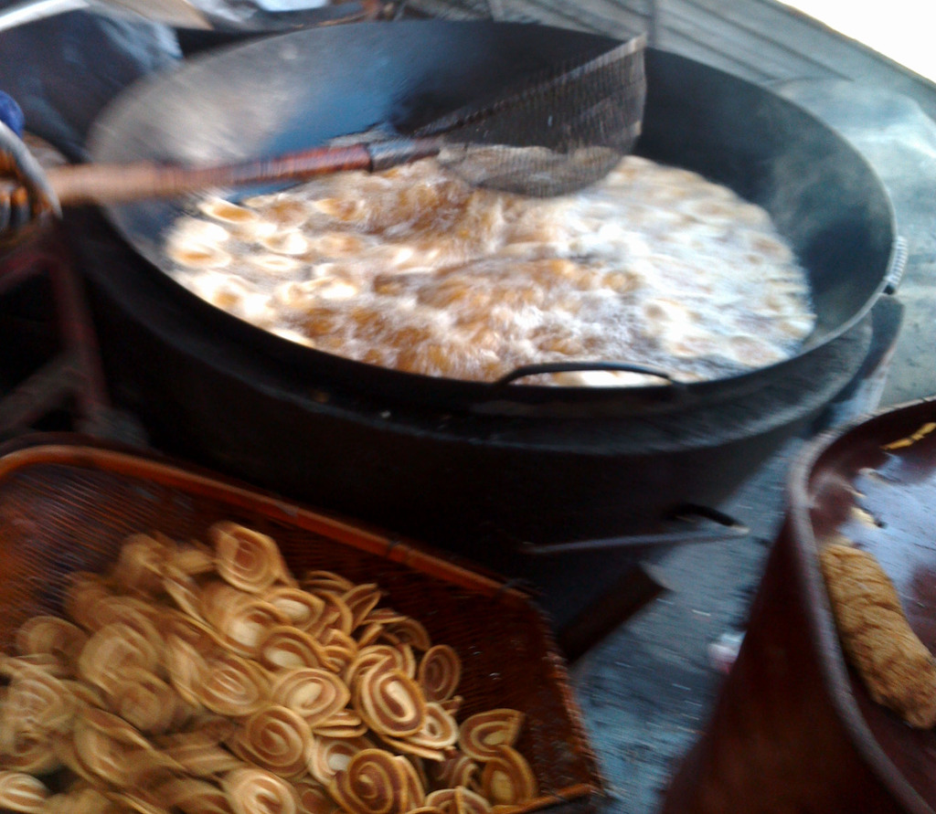 现场拍的大油锅