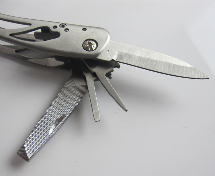 高品质多功能钳子 户外万用工具钳 多功能折叠钳 不锈钢折叠钳子