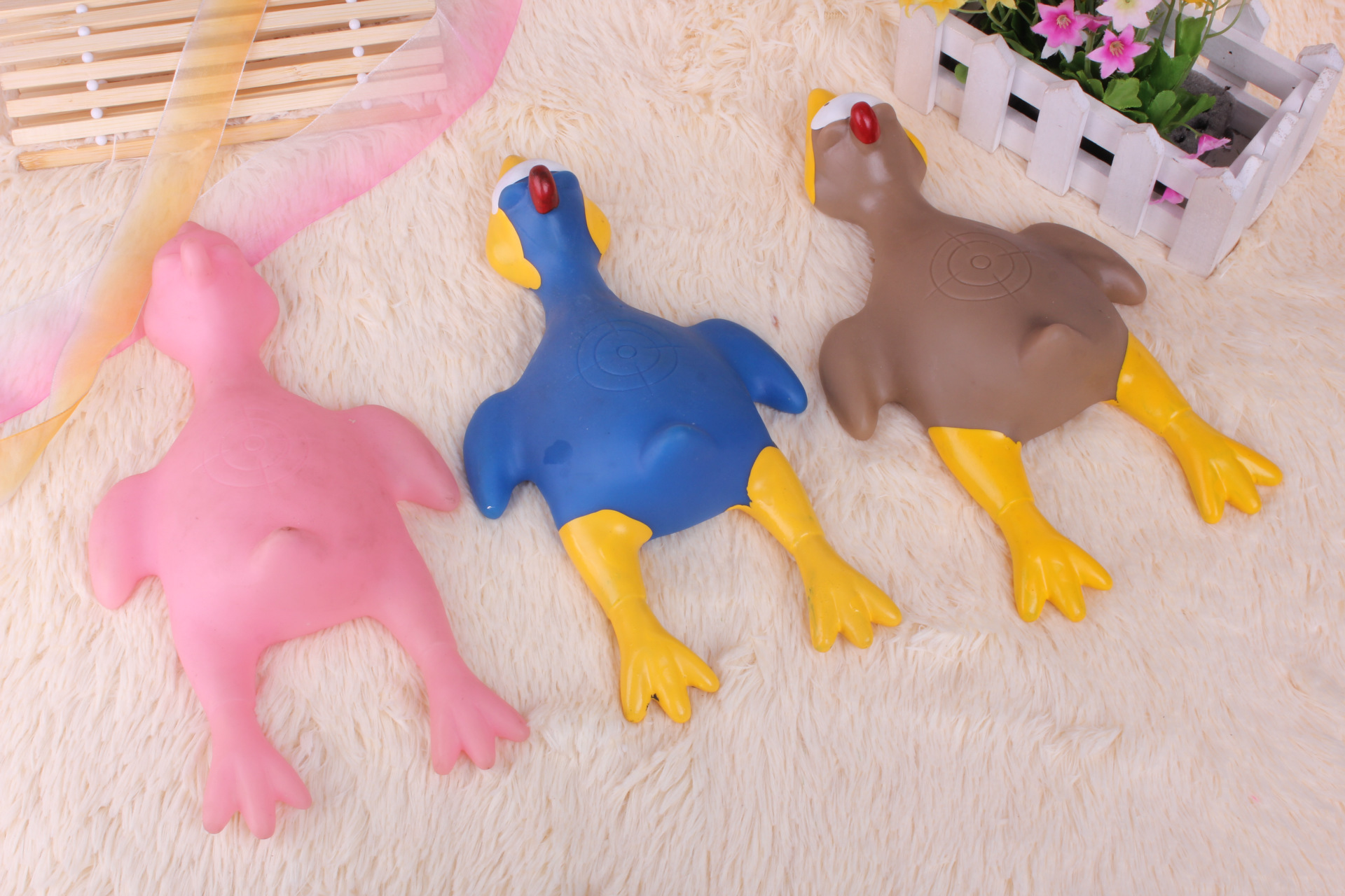 【厂家直销】 批发宠物玩具 搪胶啃咬玩具 爱吃萝卜 发声玩具