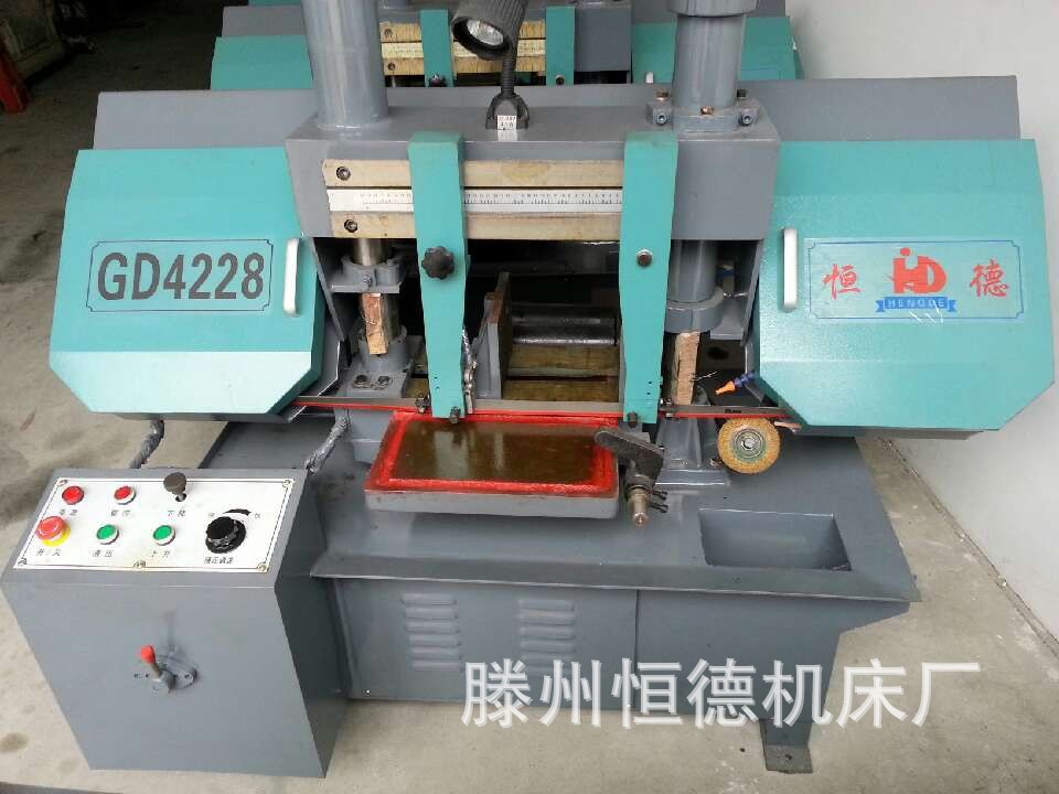 金属液压带锯床 4228可批发 专用锯床设备好品质 高效率 厂家直销