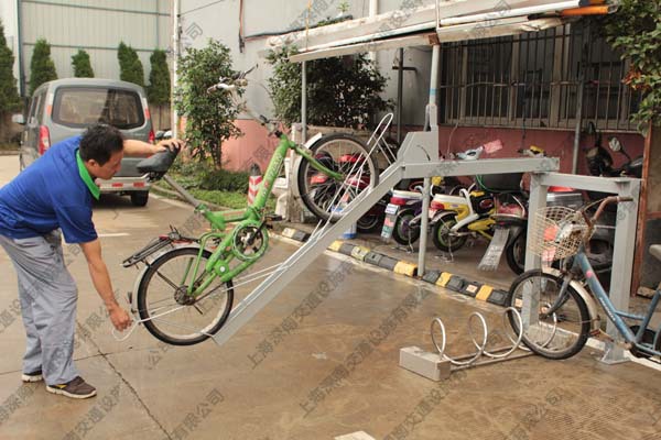 双层自行车停车架_抽拉式自行车停车架_碳素钢停车架