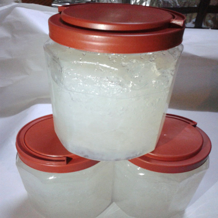 无烟.无杂.白色固体酒精6桶装4斤.塑料桶