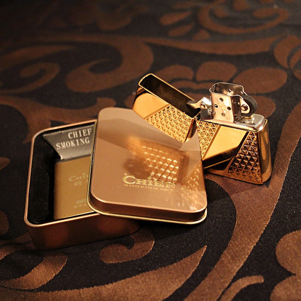法国正品chief打火机防风土豪金黄金之路大气上档次特价批发
