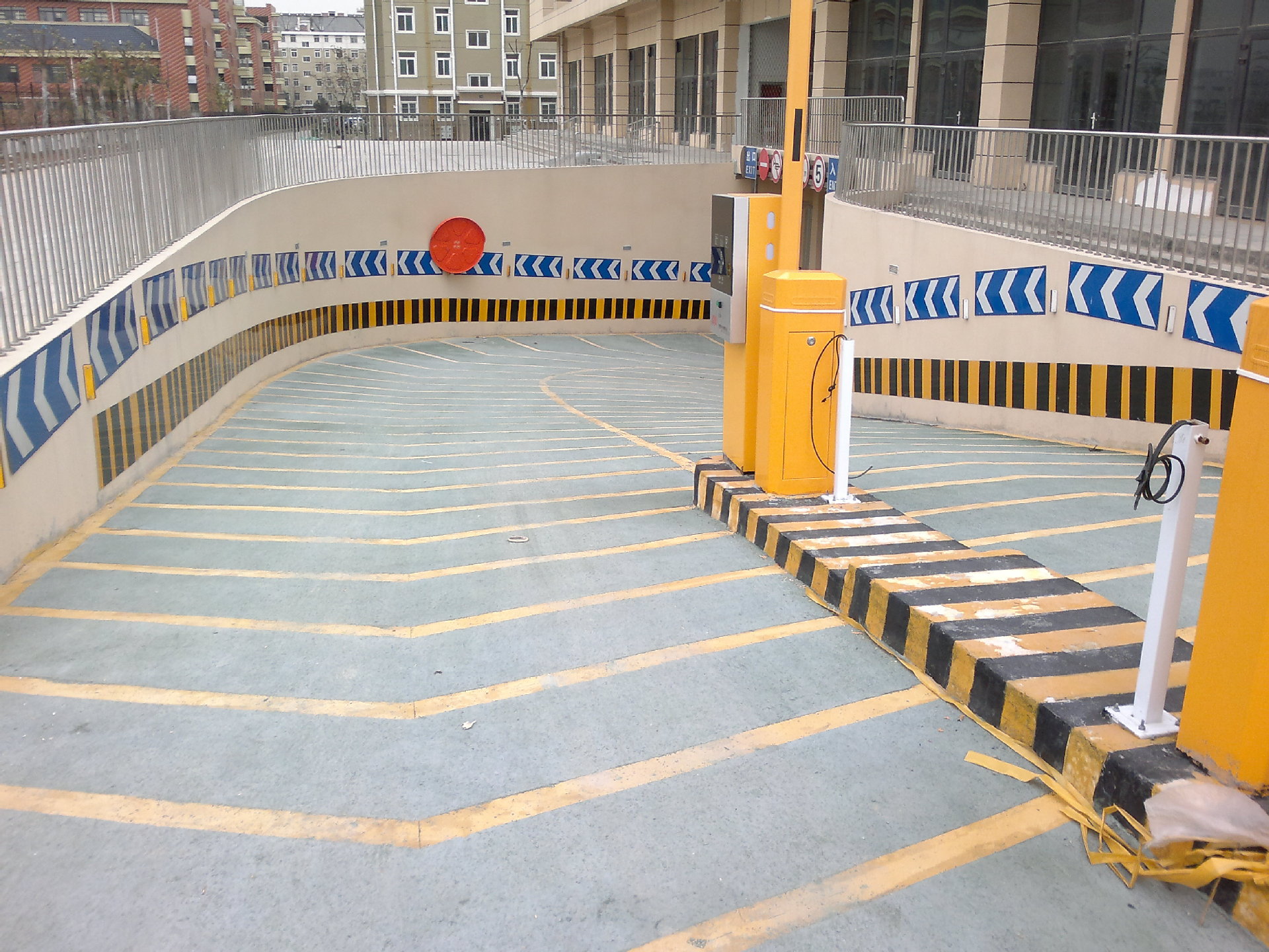 安徽合肥市交通设施导向标志牌