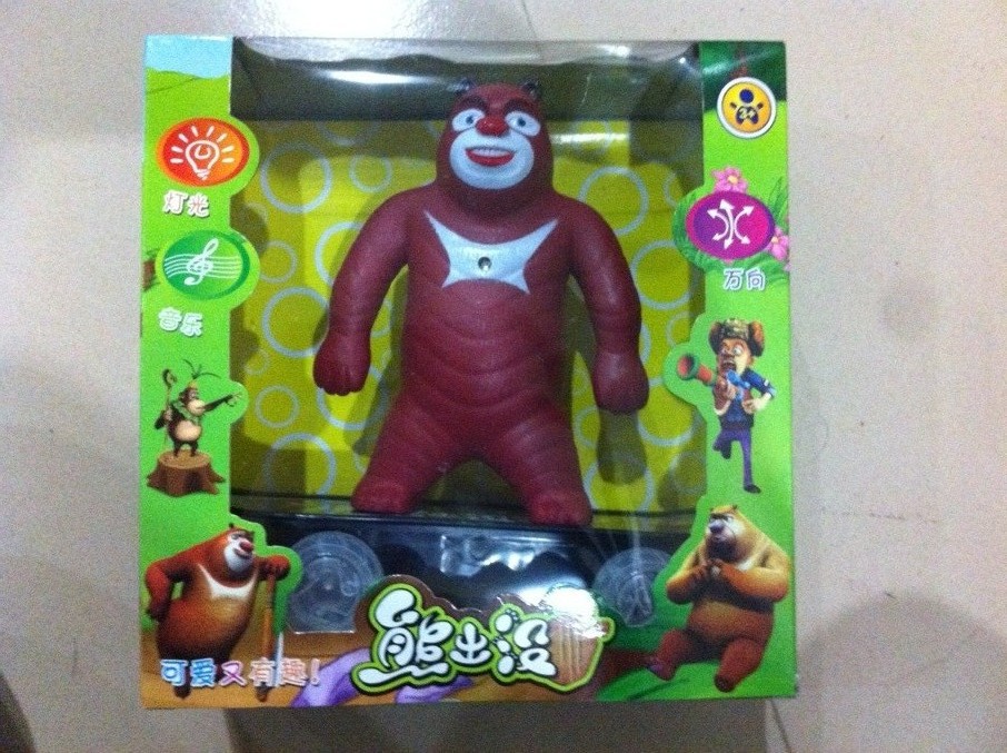 热销 光头强电动万向滑板车带灯光音乐 熊出没电动车 熊大熊二