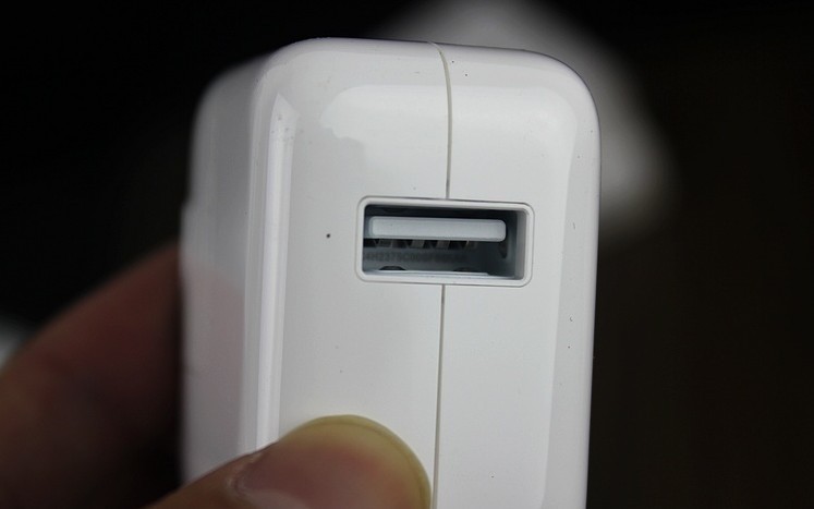 苹果原装充电器ipad4/5/air12w 2.4a充电器 苹果原装正品充电器