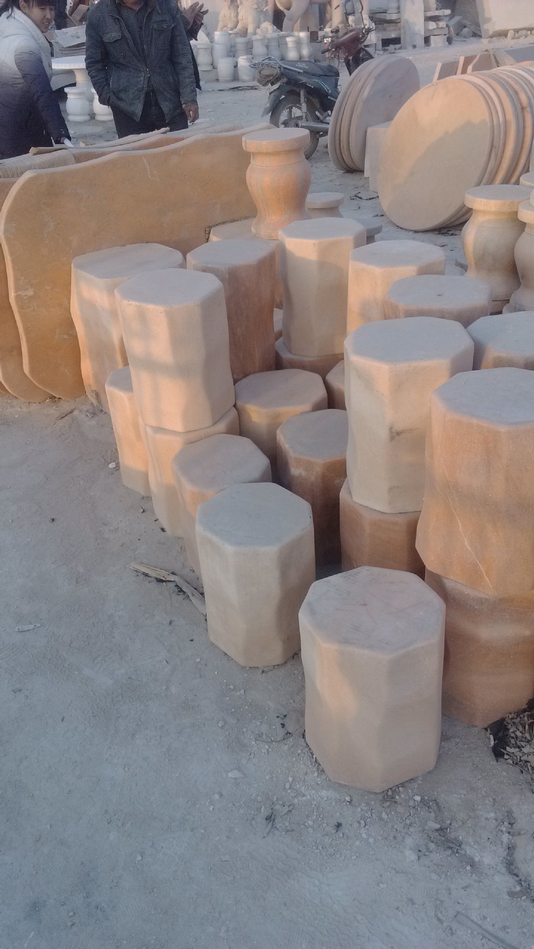 石桌凳 青石石墩 包腿桌凳