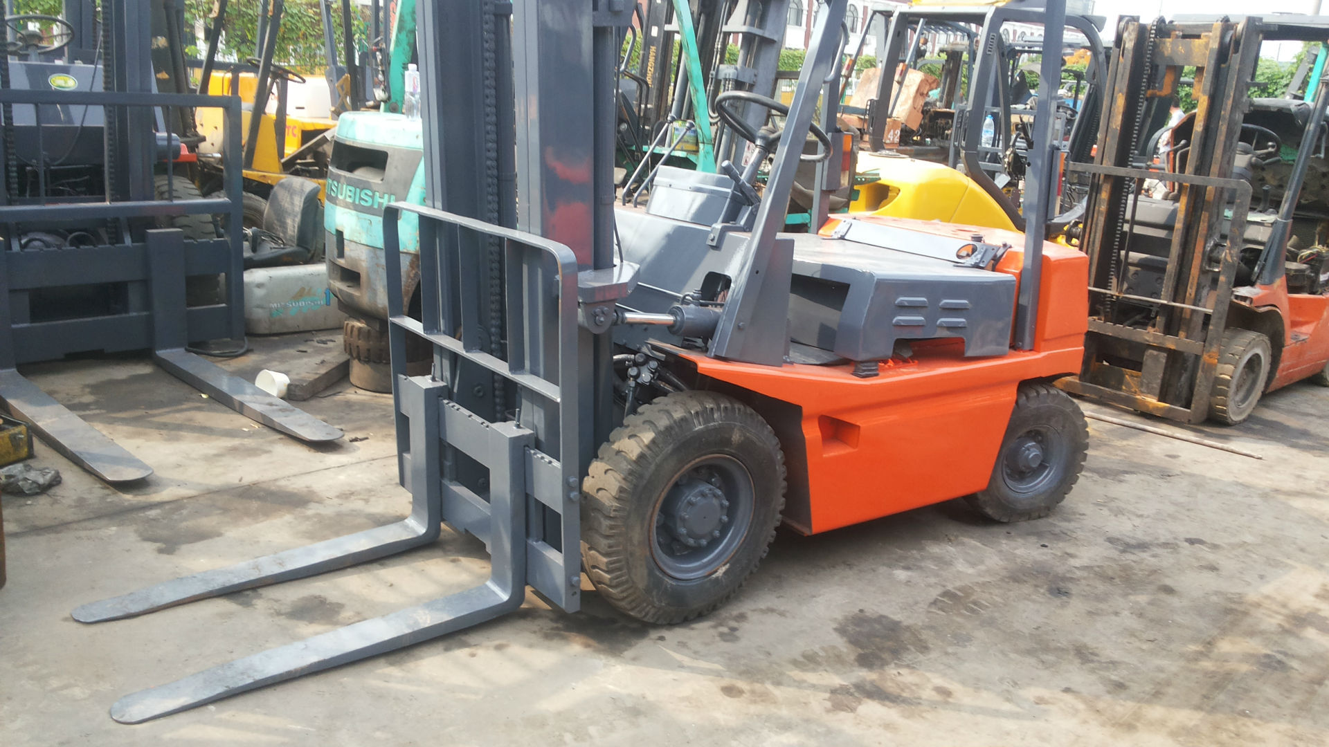 杭州2吨3吨叉车最低价,3吨杭州hb二手叉车,八成新好叉车