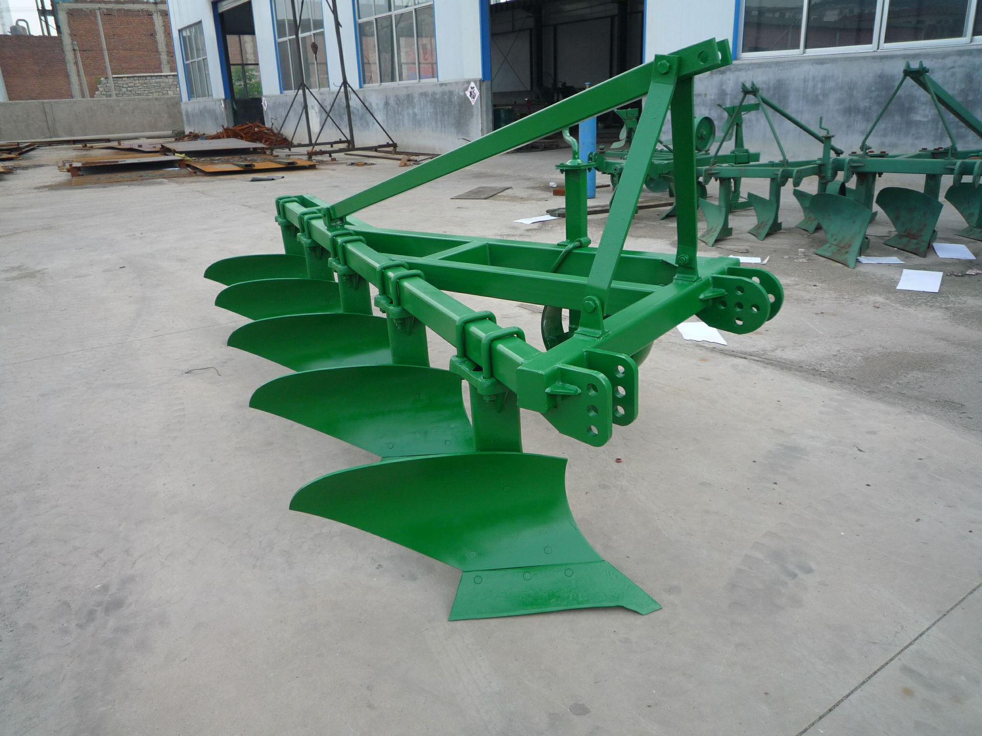 红日三点悬挂轻型铧式犁1l-420,厂家直销铧式犁