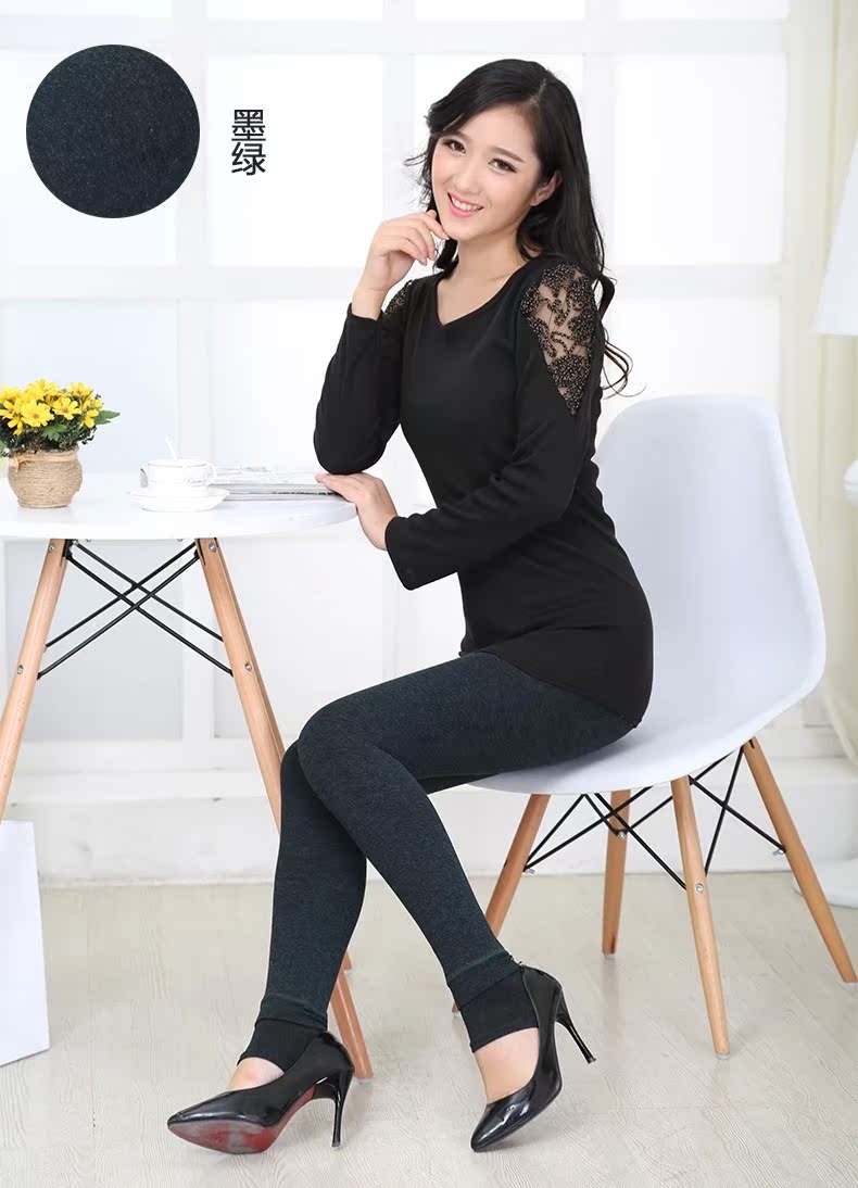 秋冬显瘦白竹炭加厚加绒打底裤保暖一体裤潮女踩脚外穿棉裤子8016