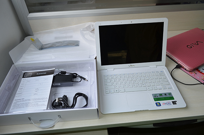 1寸笔记本 裸机需自配内存硬盘上网本 无内硬单机