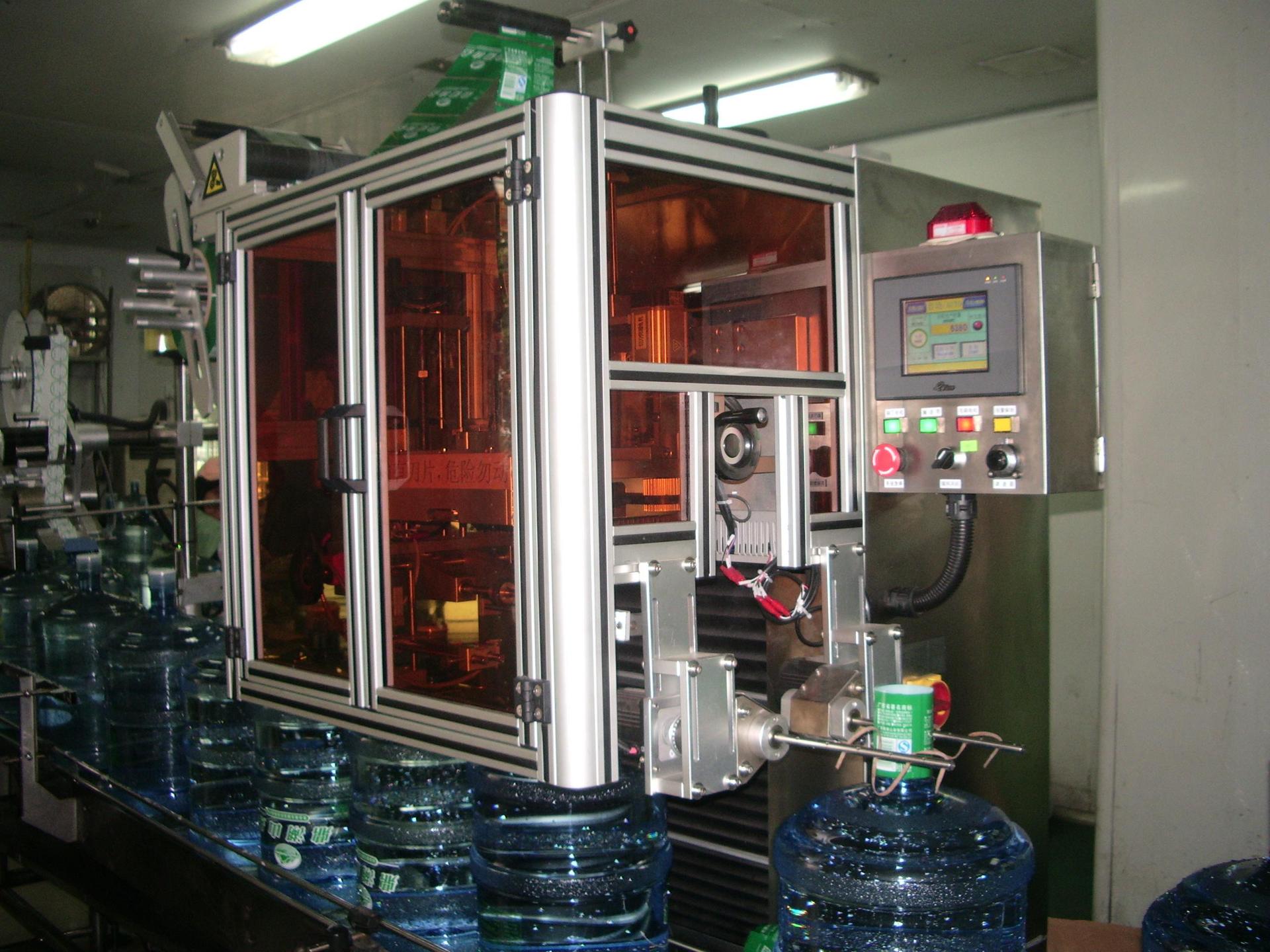 供应厂家直销桶口膜套标机 扁瓶 方瓶 圆瓶套标机