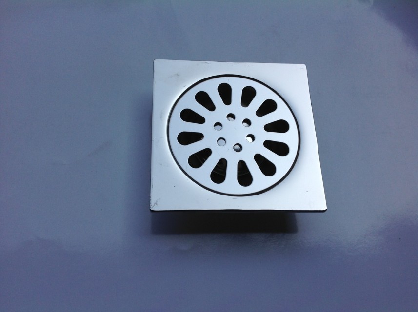 厂家生产直销 水暖五金不锈钢地漏加厚电镀110-1各种地漏